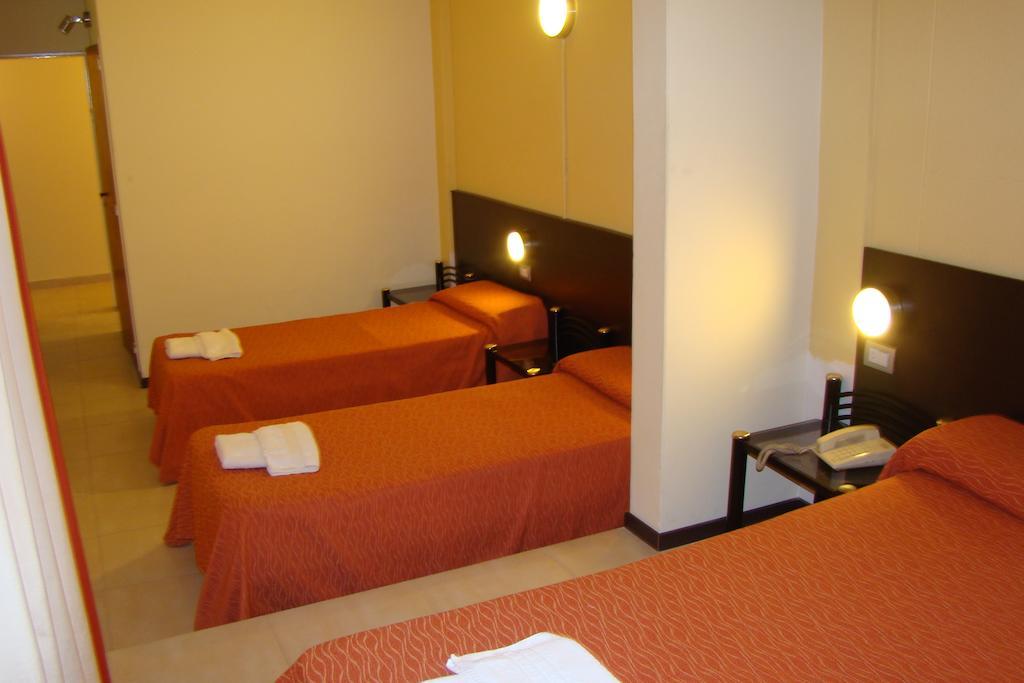Hotel Temu Villa Carlos Paz Rom bilde